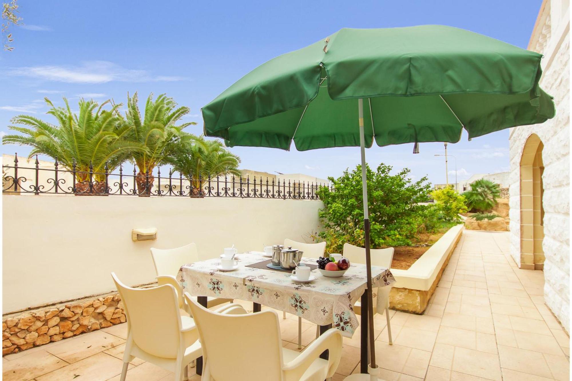 Villa & Pool Apartments In Mellieha Bay Buitenkant foto