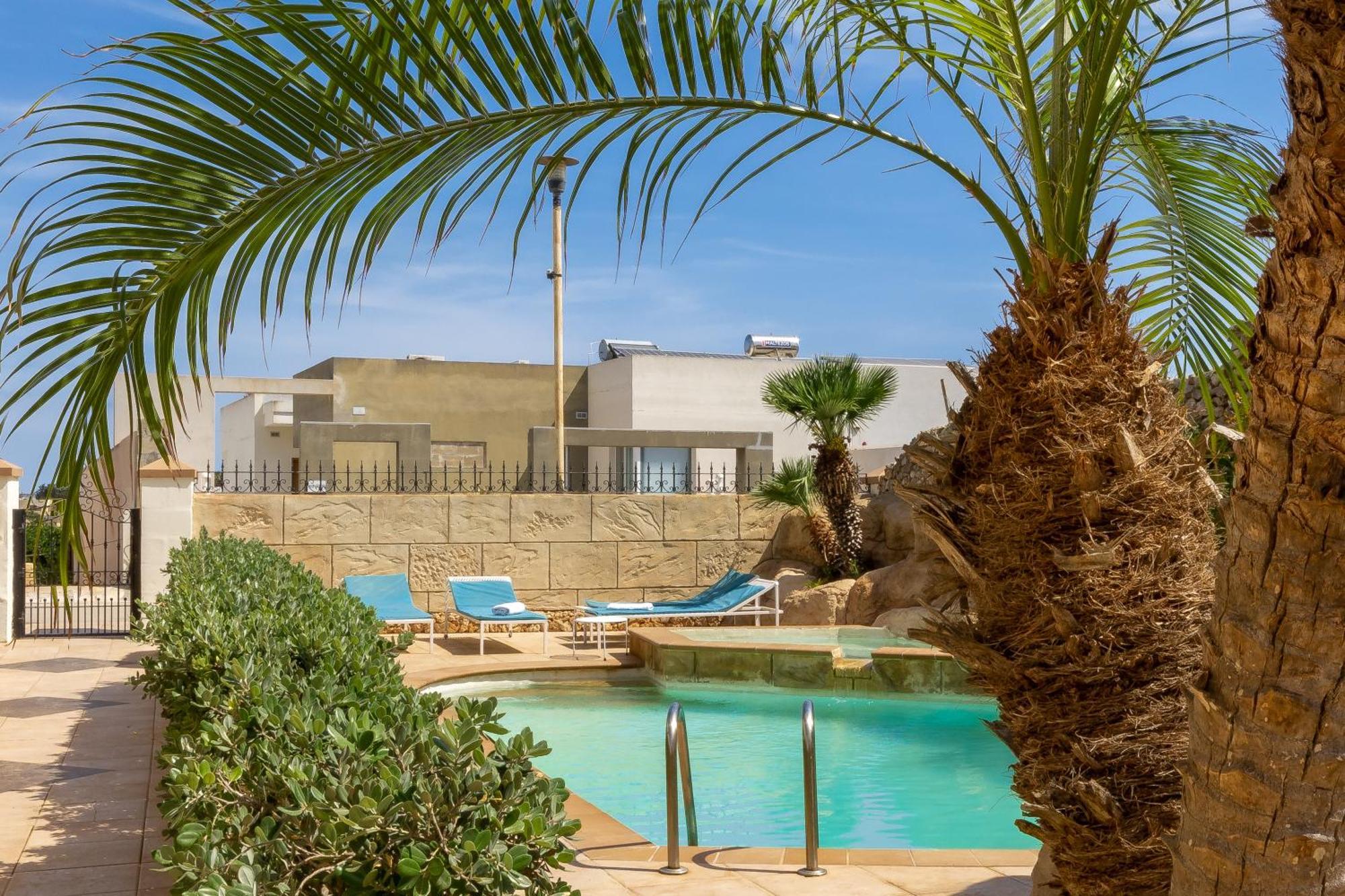Villa & Pool Apartments In Mellieha Bay Buitenkant foto